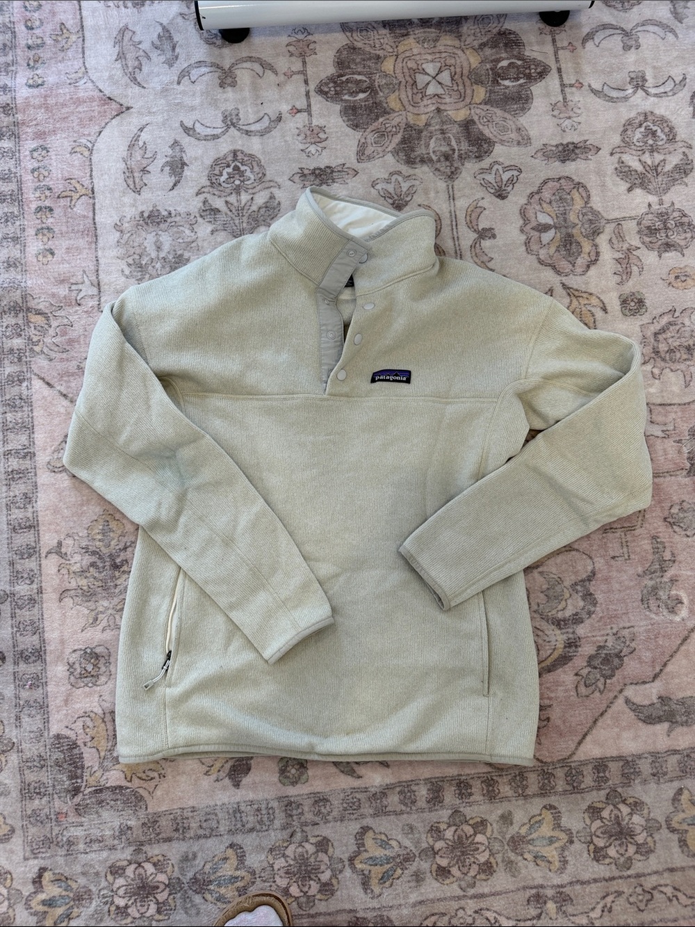 Patagonia Women's Light Sage Green Snap-T Fleece Pullover